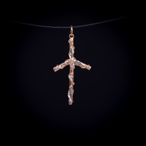003/0045 Saint Nino cross 