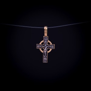 003/0047 Silver gold plated cross