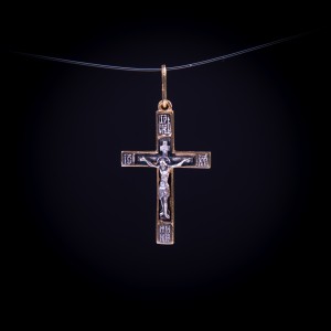 003/0127  Silver gold plated cross