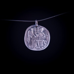 003/0182 silver medal of  saint basilious and jesus christ 